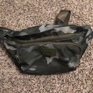PINK camo belt bag